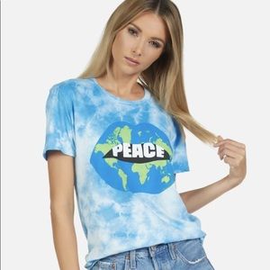 Lauren Moshi Wolf World Peace Lips Tee